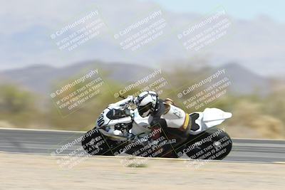 media/Apr-20-2025-CVMA (Sun) [[39090e8767]]/Race 9-Formula LW Twins Shootout/